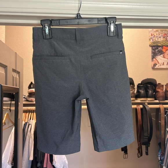 Travis Mathew Kids Shorts - Picture 2 of 3